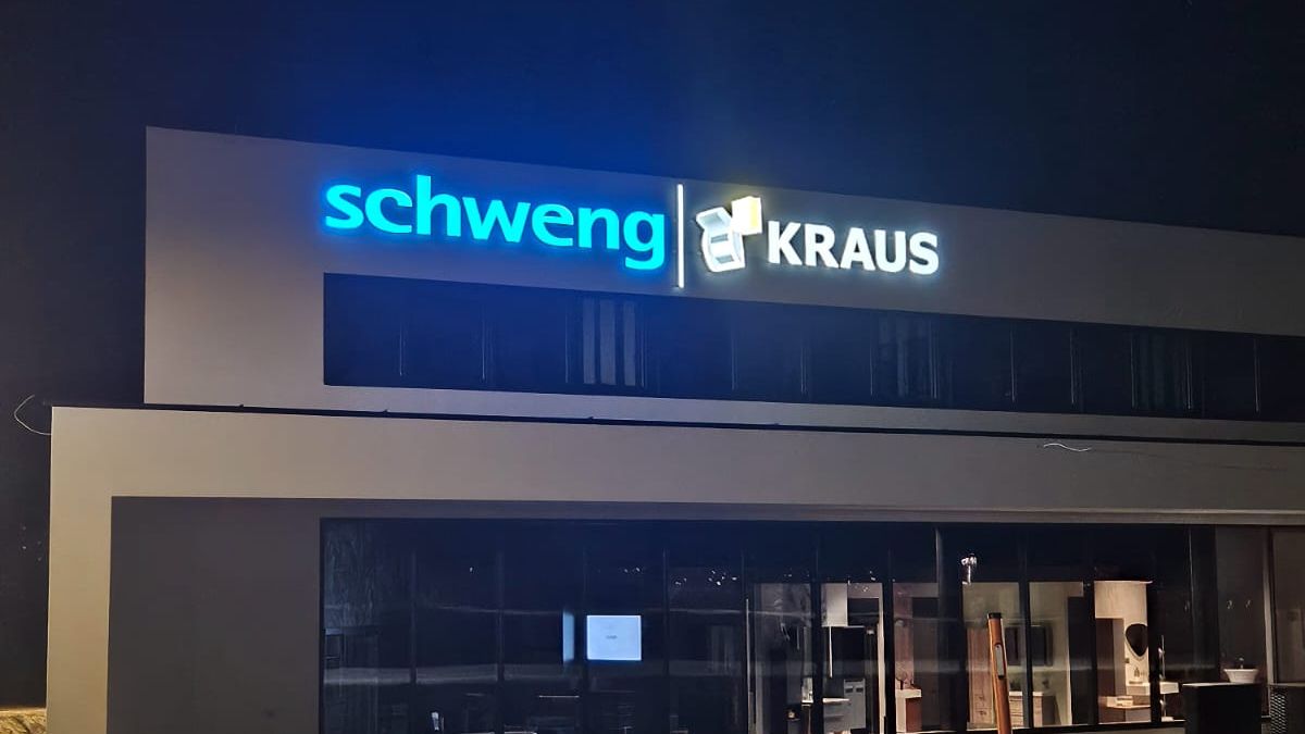 led-schriftzug-schweng-kraus-nacht-16-9